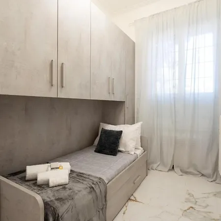 Picorini House
